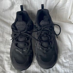 Youth size 5.5 Nike Air Max 270 black